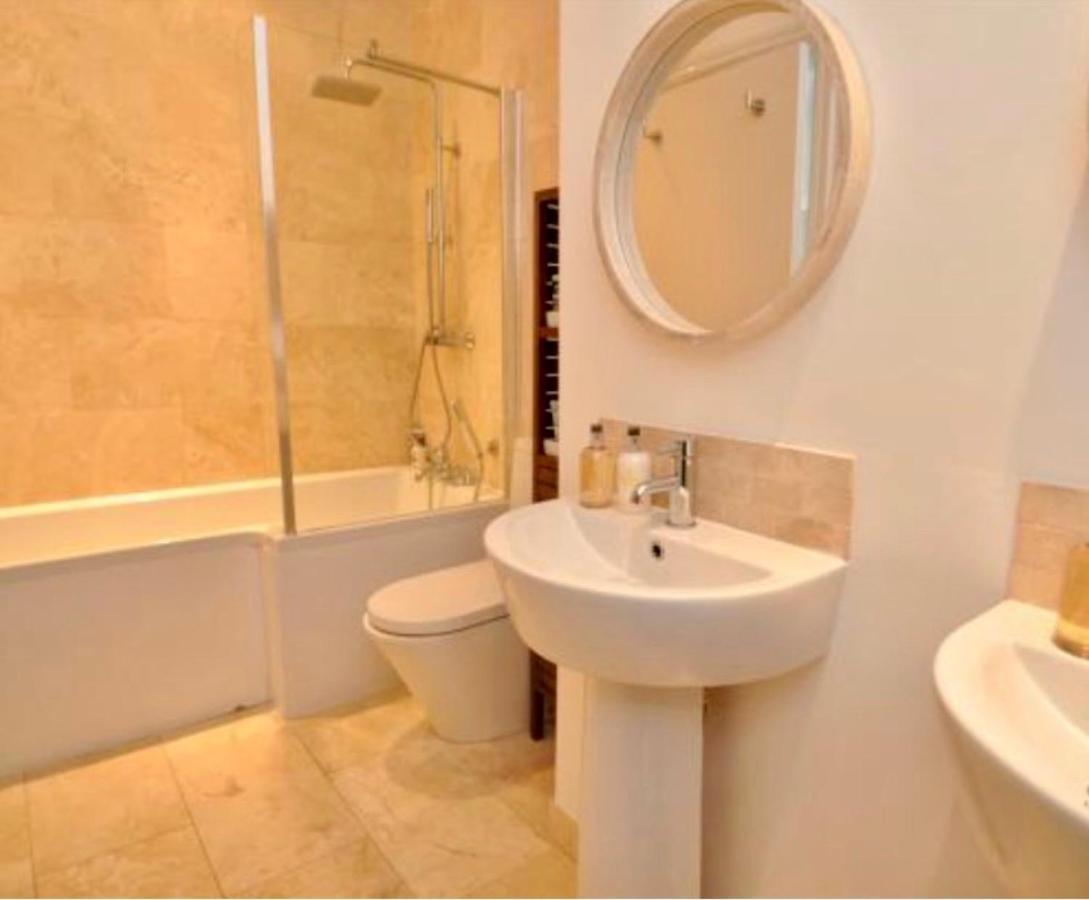 Thornton House Private Country House Thornton Hough Entire House Sleeps 6 Wirral Exterior foto