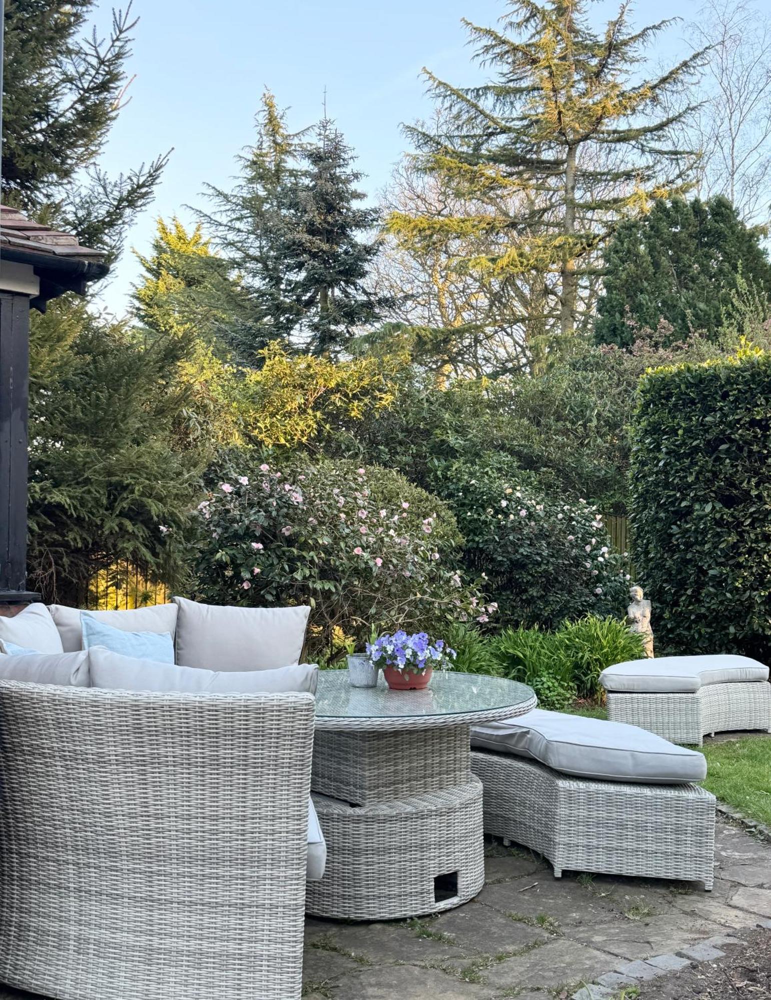 Thornton House Private Country House Thornton Hough Entire House Sleeps 6 Wirral Exterior foto